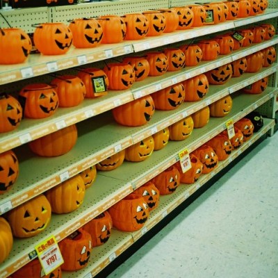 A Witch’s Guide to Welcoming A Magickal October: Simple New Month&nbsp;Rituals